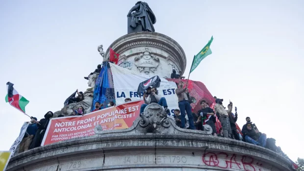 La sinistra italiana esulta.