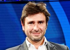 Di Battista non risale sul carro di Grillo