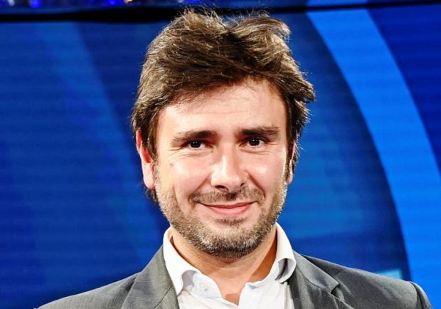 Di Battista non risale sul carro di Grillo