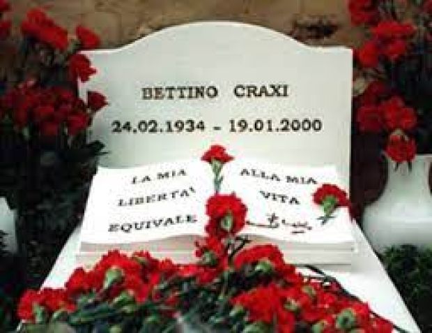 Bettino Craxi: il sovranista che si muoveva fra i fili spinati