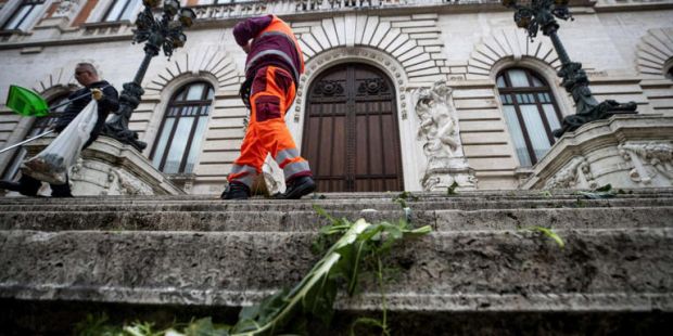 Ultima Generazione, blitz fuori dal Parlamento.